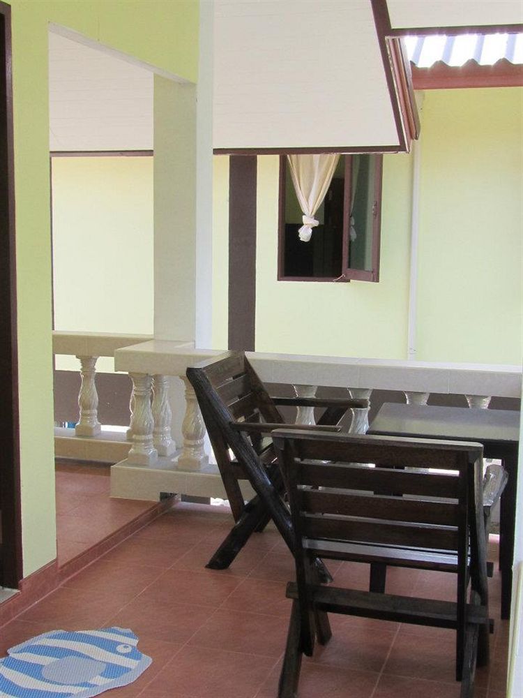 Hin Bhai Resort Chaloklum Exterior photo