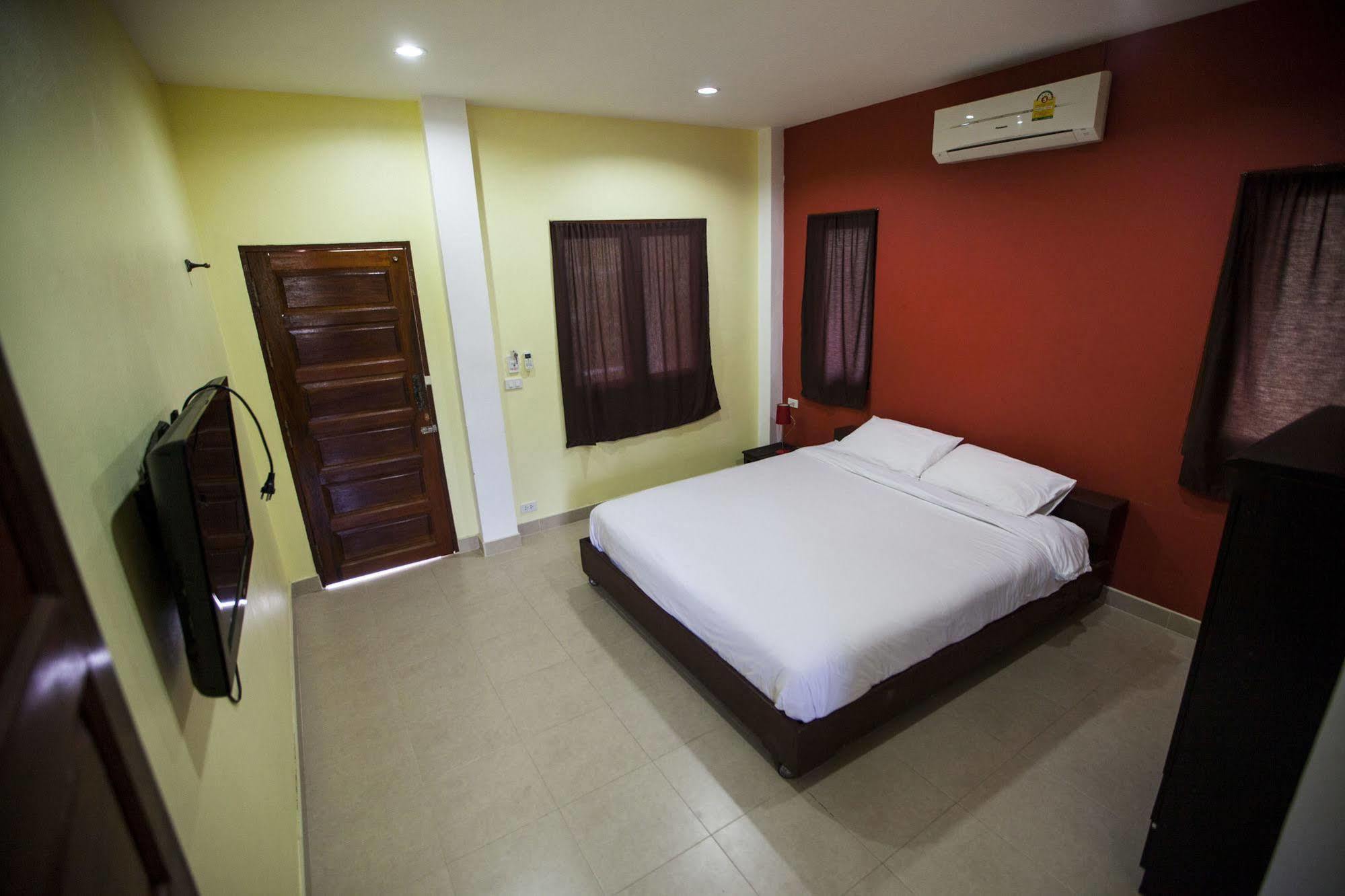 Hin Bhai Resort Chaloklum Exterior photo